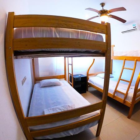 Kiwi Suites Hostel Montañita Extérieur photo
