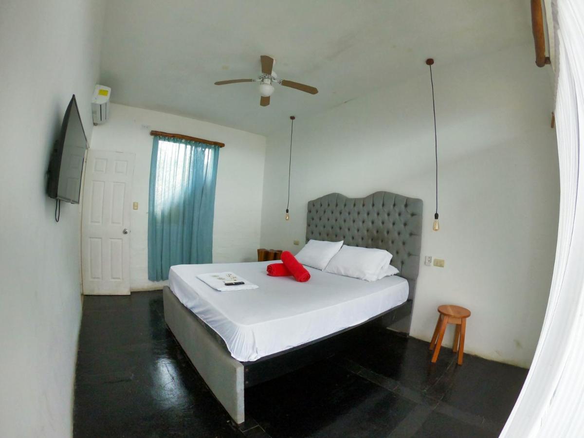 Kiwi Suites Hostel Montañita Extérieur photo