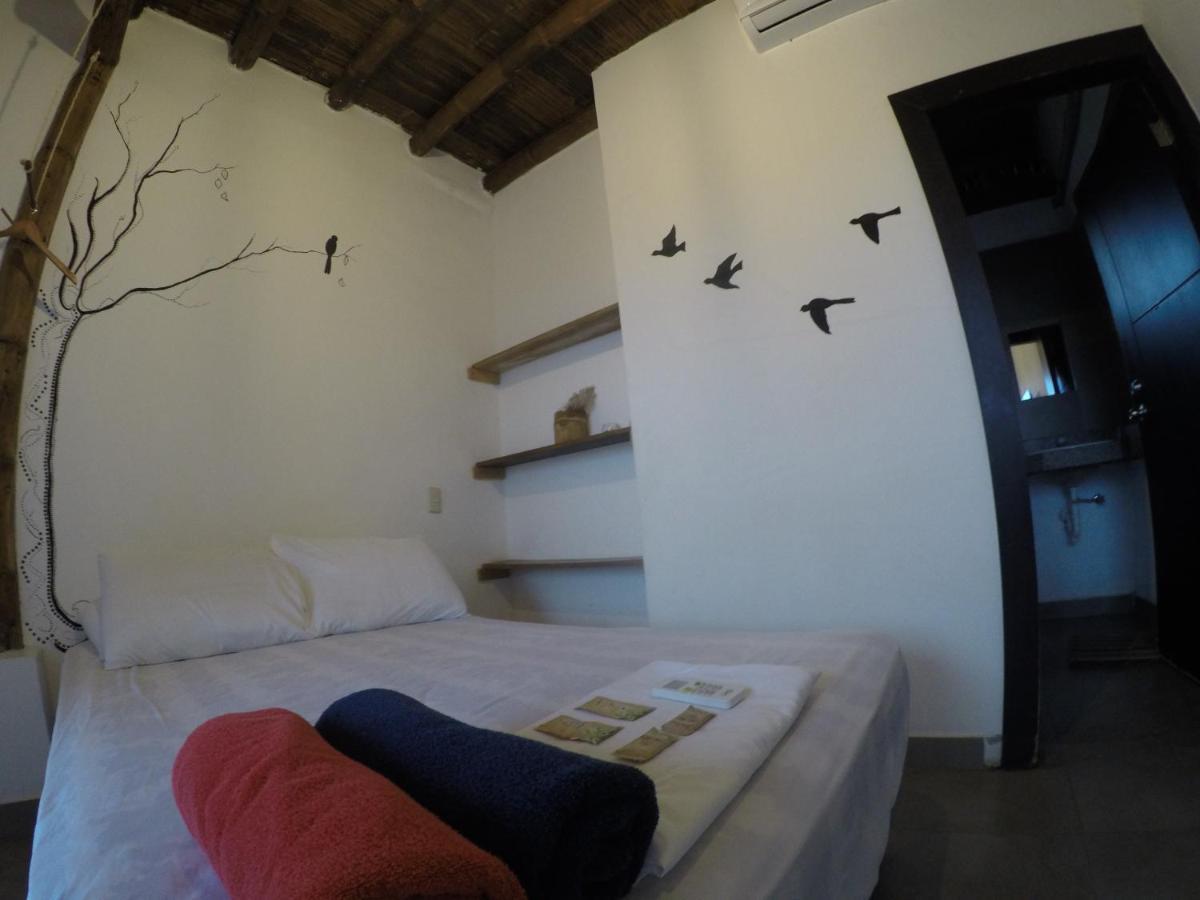 Kiwi Suites Hostel Montañita Extérieur photo